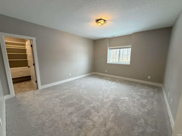 $879,900 | 16467 Quarry Boulevard, Huntertown, IN 46748