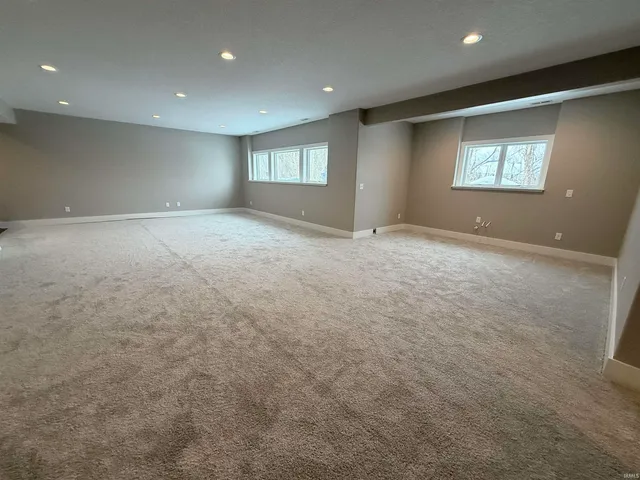 $879,900 | 16467 Quarry Boulevard, Huntertown, IN 46748