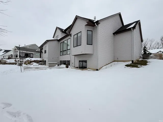 $879,900 | 16467 Quarry Boulevard, Huntertown, IN 46748