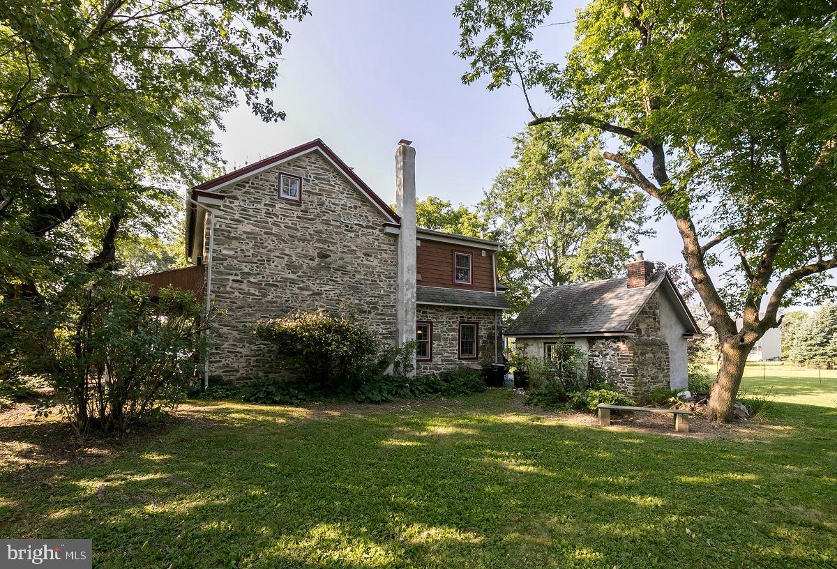 56 Little Road Perkiomenville, PA 18074 - Photo 5 of 59 Exterior side