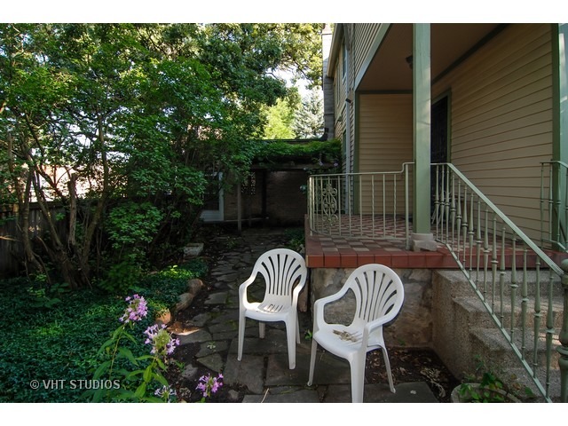 51 East Quincy Street Riverside, IL 60546 - Photo 13 of 16