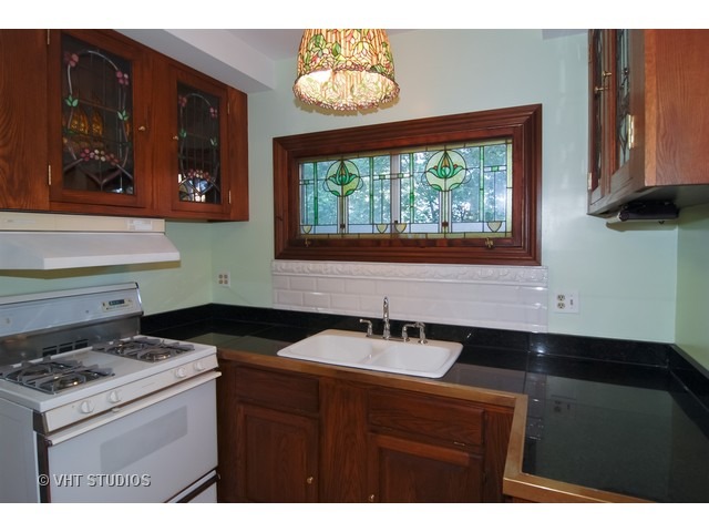 51 East Quincy Street Riverside, IL 60546 - Photo 4 of 16
