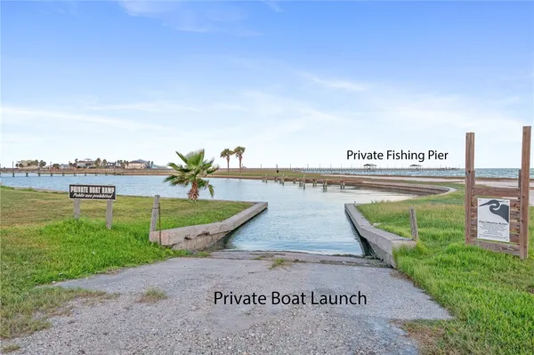 $249,000 | 2003 North Fulton Beach Road, Unit 77, Rockport, TX 78382