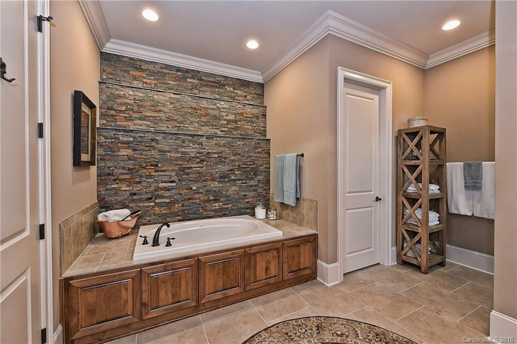 18141 Shearer Road Davidson, NC 28036 - Photo 14 of 36 Gallery Image 14