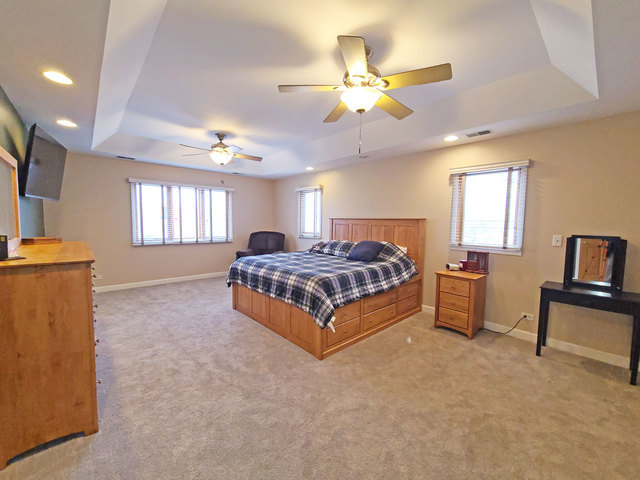 5831 West 109th Street Chicago Ridge, IL 60415 - Photo 17 of 32