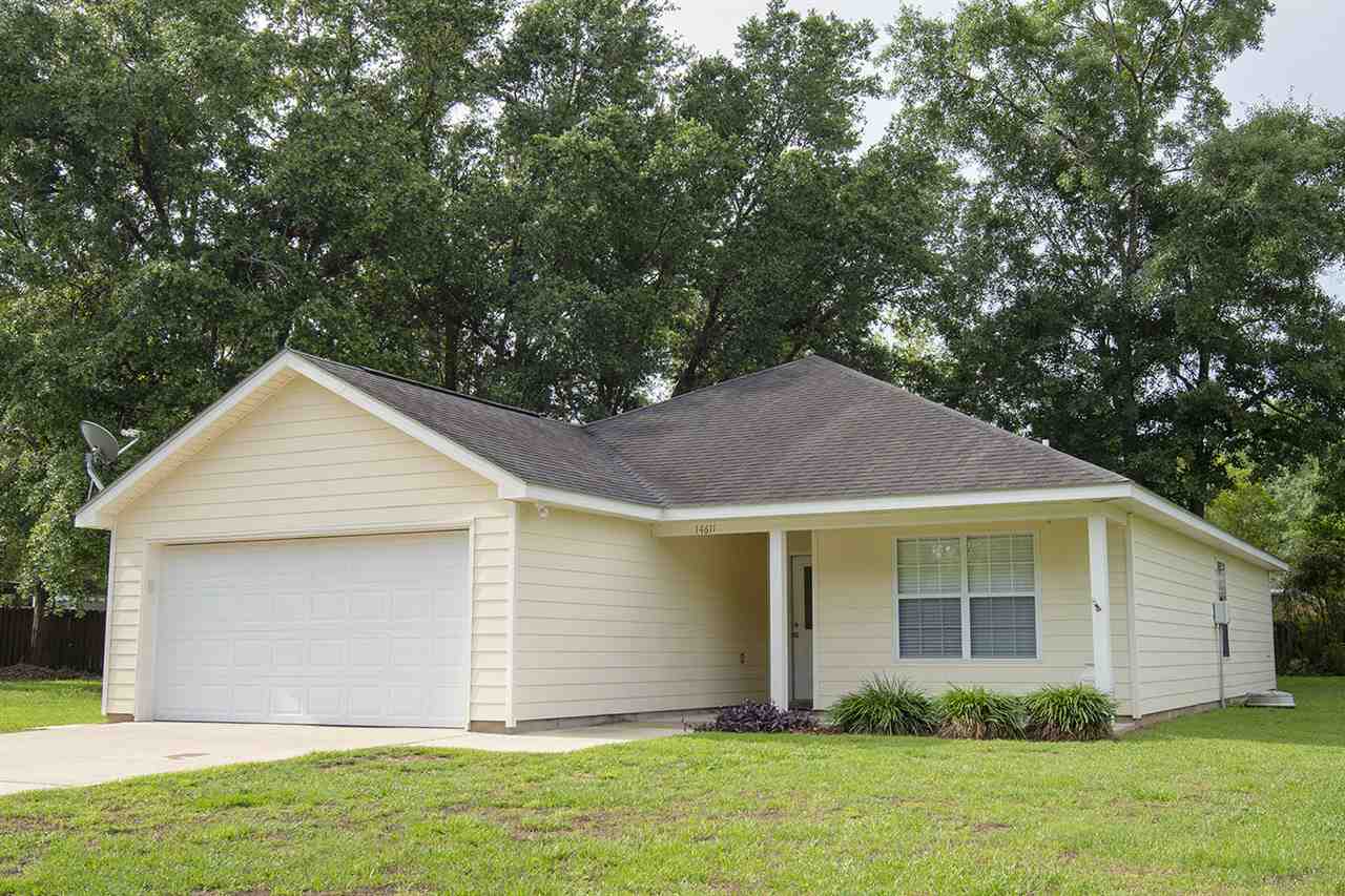 14611 Silveroaks Loop Silverhill, AL 36576 - Photo 3 of 24 Spacious Front Yard