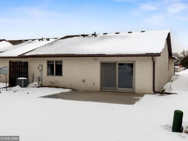 $310,000 | 1928 Vierling Drive East, Shakopee, MN 55379