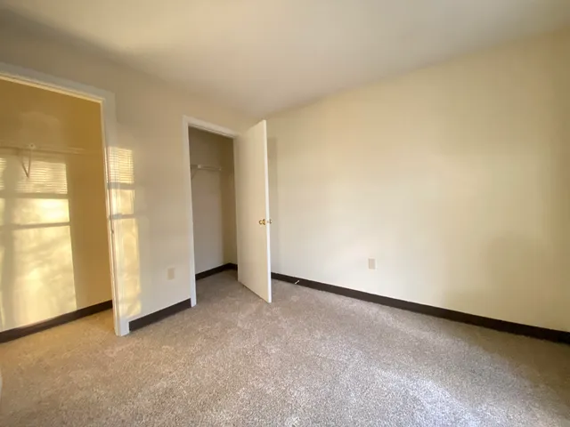 $1,810 | 155 Eastern Avenue, Unit 302, Manchester, NH 03104