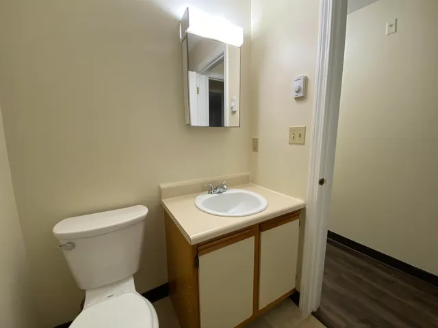 $1,810 | 155 Eastern Avenue, Unit 302, Manchester, NH 03104