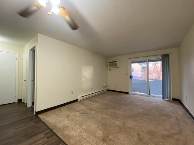 $1,810 | 155 Eastern Avenue, Unit 302, Manchester, NH 03104