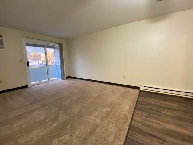 $1,810 | 155 Eastern Avenue, Unit 302, Manchester, NH 03104