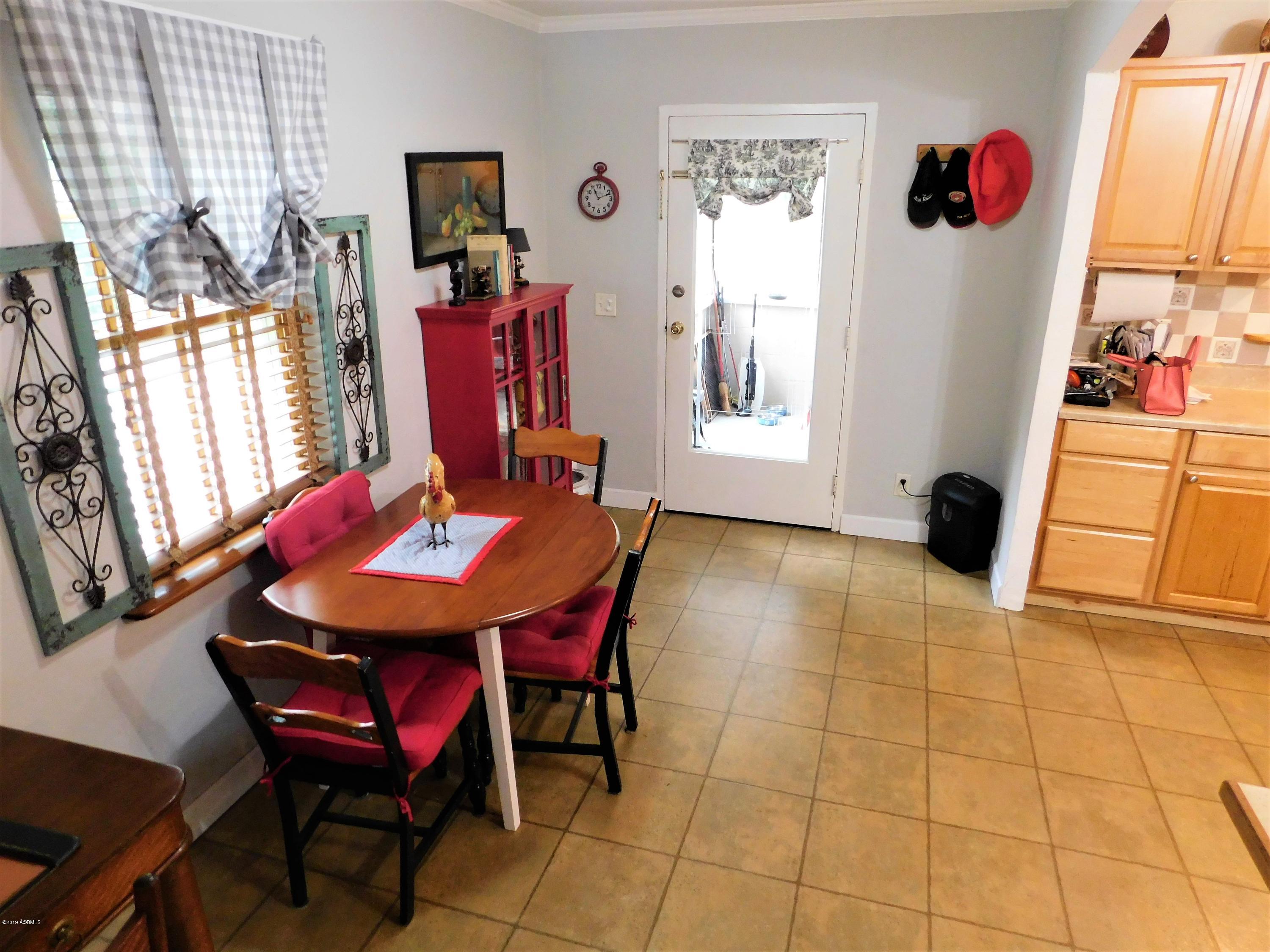 1610 Ritter Circle Port Royal, SC 29935 - Photo 12 of 50 12 - Dining