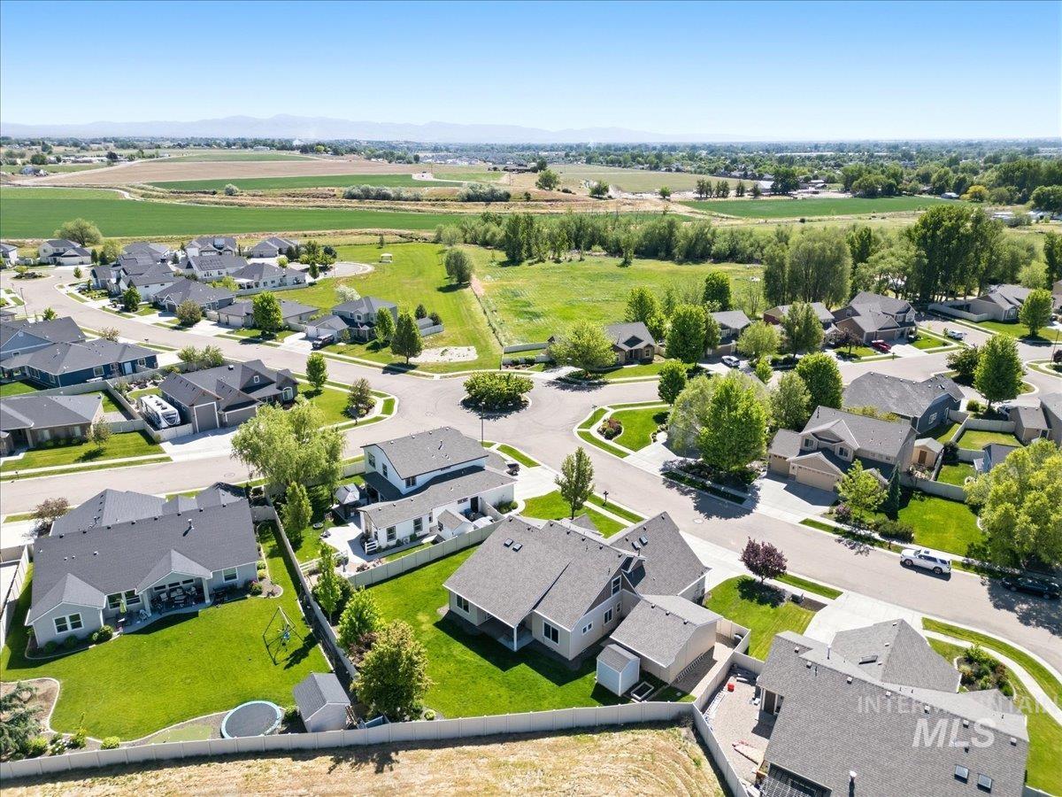 1183 North Buffalo Way Middleton, ID 83644 - Photo 3 of 47 Aerial perspective showcasing a residential neighborhood with varied home styles