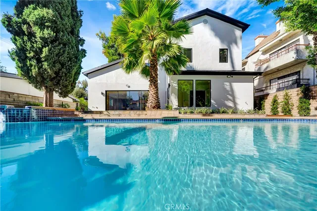 $2,999,000 | 4390 Irvine Avenue, Studio City, CA 91604