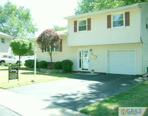 10 Moryan Road Edison, NJ 08817 - Photo 1 of 8