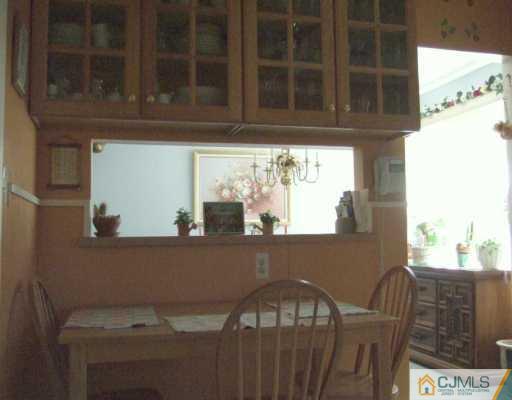 10 Moryan Road Edison, NJ 08817 - Photo 5 of 8