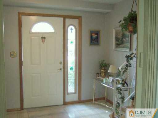10 Moryan Road Edison, NJ 08817 - Photo 6 of 8