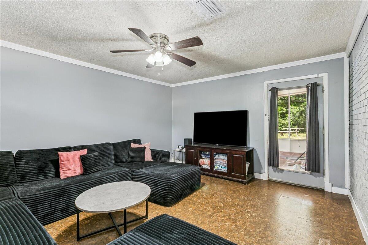5331 Kenneth Road Milton, FL 32583 - Photo 14 of 33