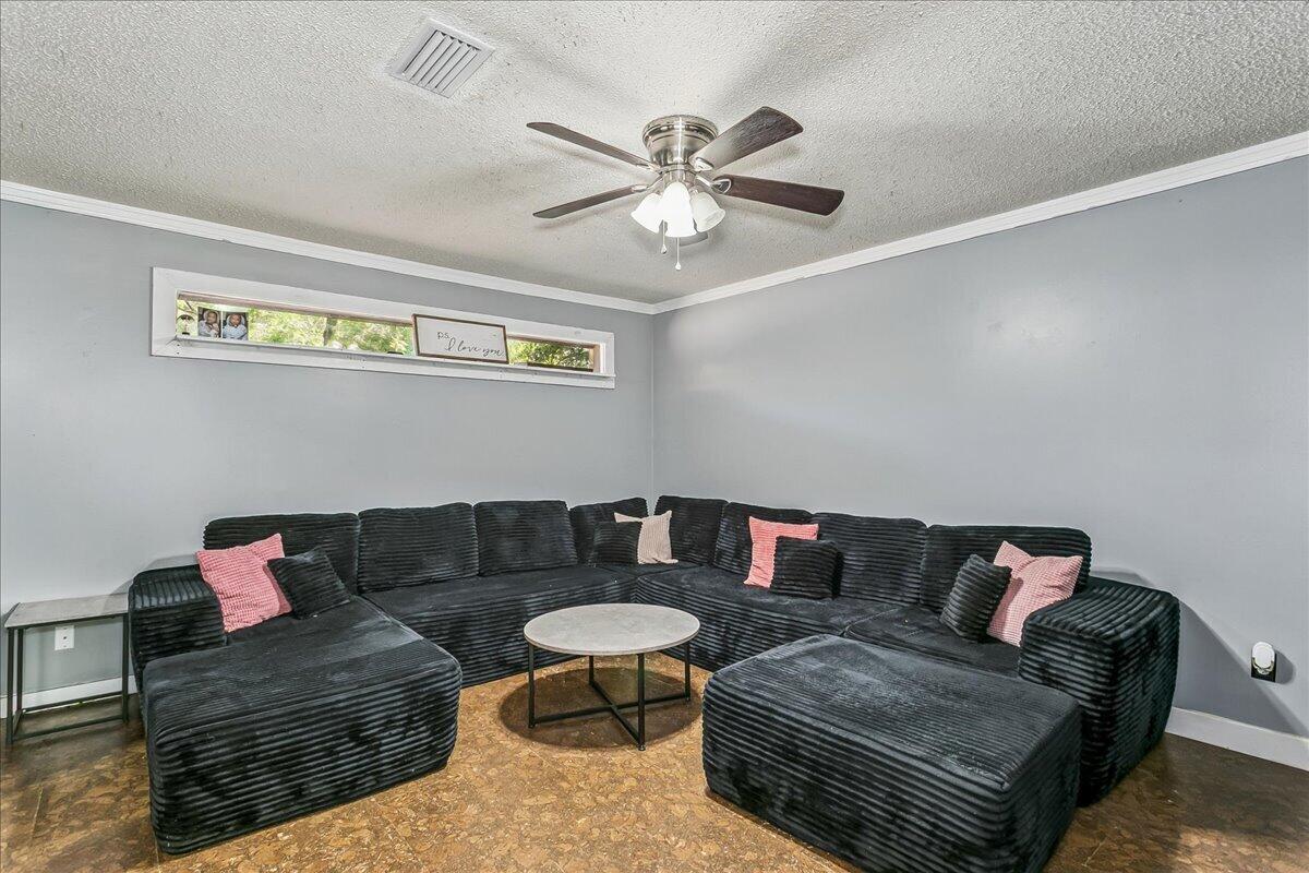 5331 Kenneth Road Milton, FL 32583 - Photo 15 of 33