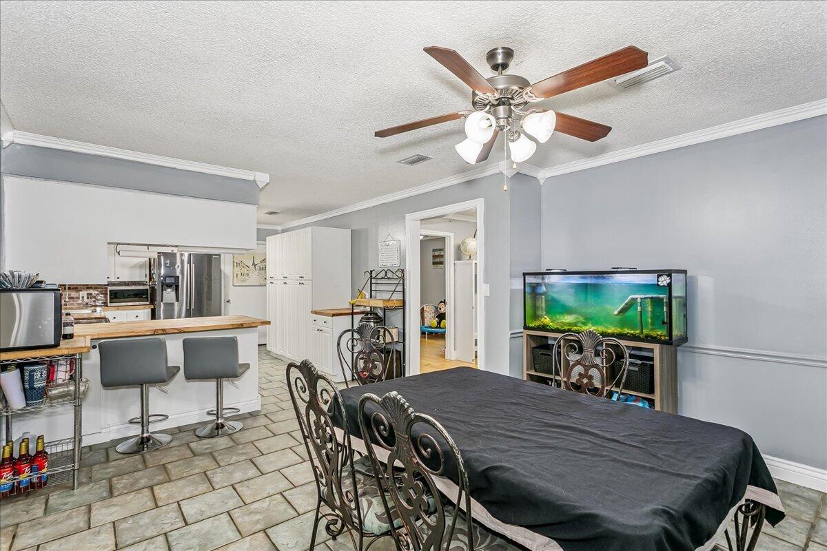 5331 Kenneth Road Milton, FL 32583 - Photo 8 of 33