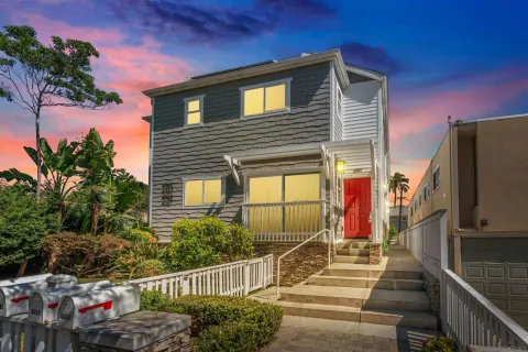 $1,249,000 | 4083 Lamont Street, San Diego, CA 92109