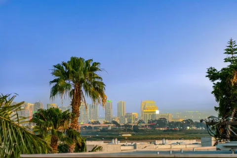 $1,249,000 | 4083 Lamont Street, San Diego, CA 92109