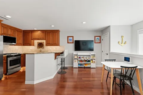 $1,249,000 | 4083 Lamont Street, San Diego, CA 92109