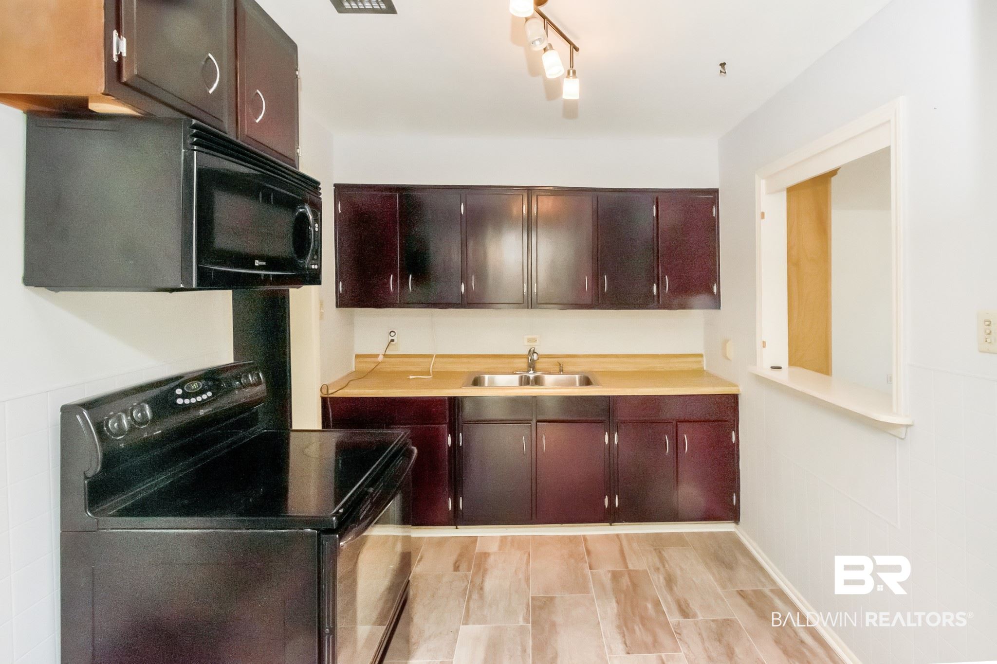952 West Tanglewood Drive Mobile, AL 36606 - Photo 14 of 38