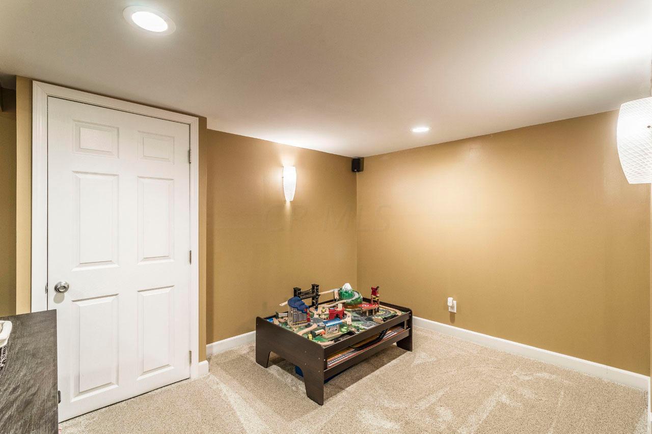 837 Copeland Road Columbus, OH 43212 - Photo 29 of 34