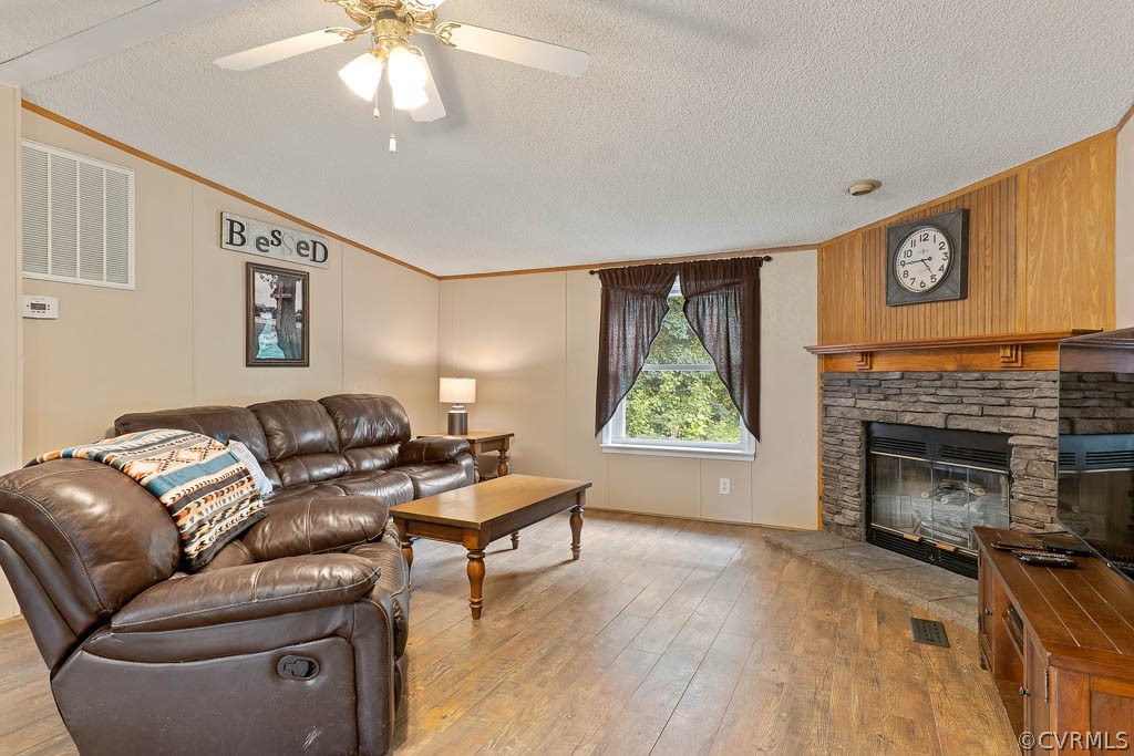 1441 Gills Road Powhatan, VA 23139 - Photo 7 of 29 Gallery Image 7