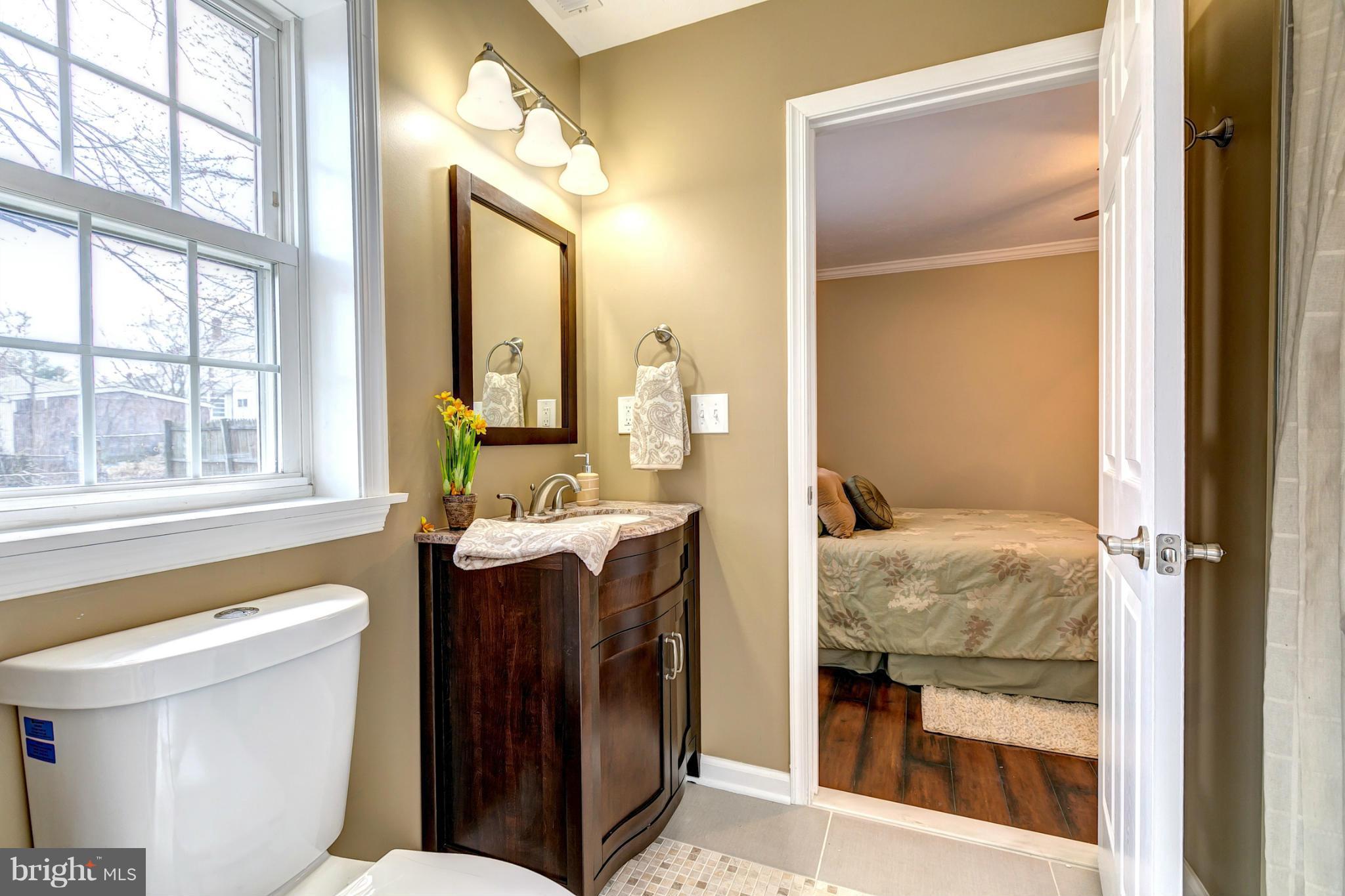 10 Orville Road Baltimore, MD 21221 - Photo 16 of 30 Contemporary Master Bathroom