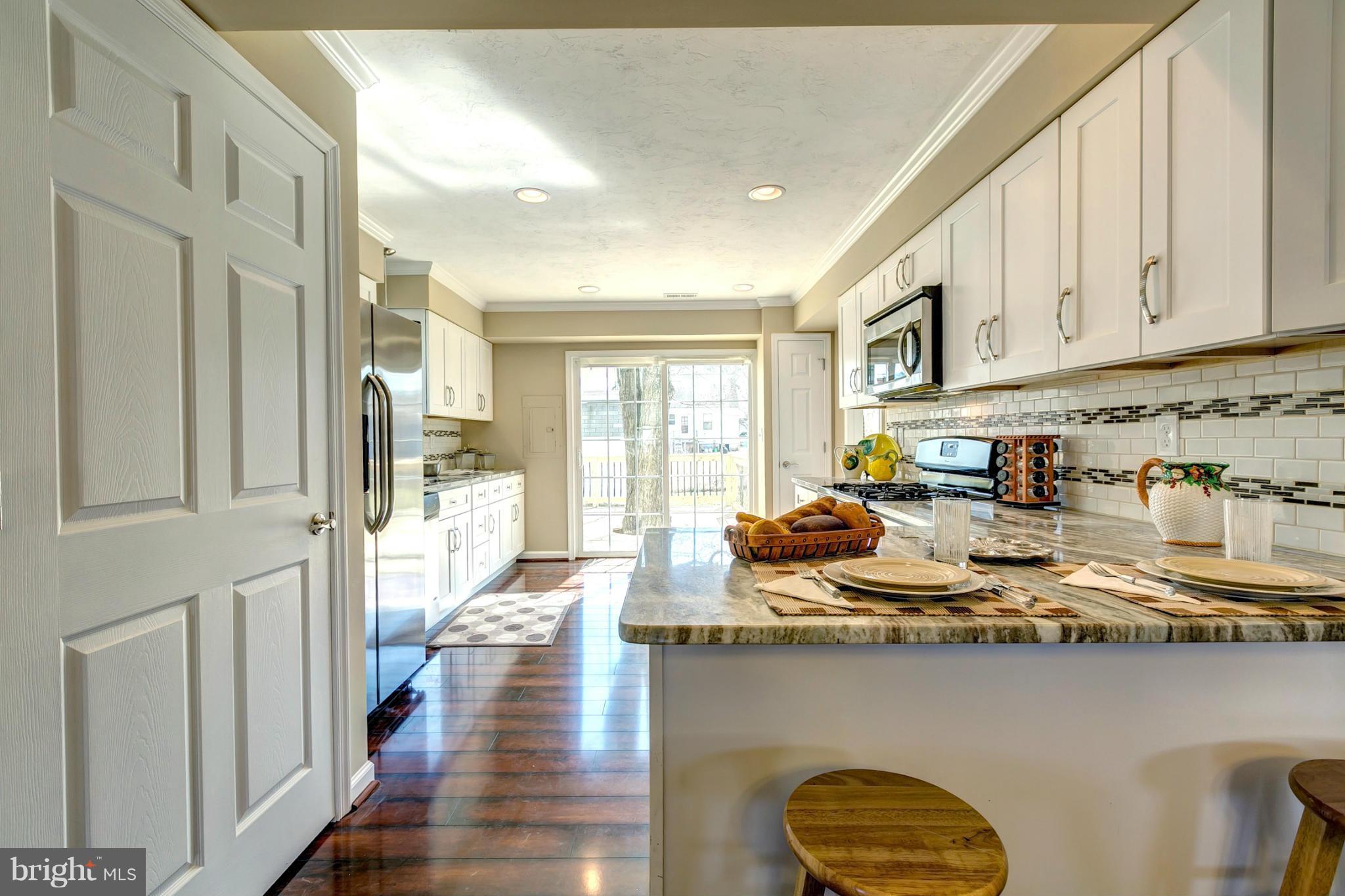10 Orville Road Baltimore, MD 21221 - Photo 9 of 30 Kitchen Peninsula WIth Seating