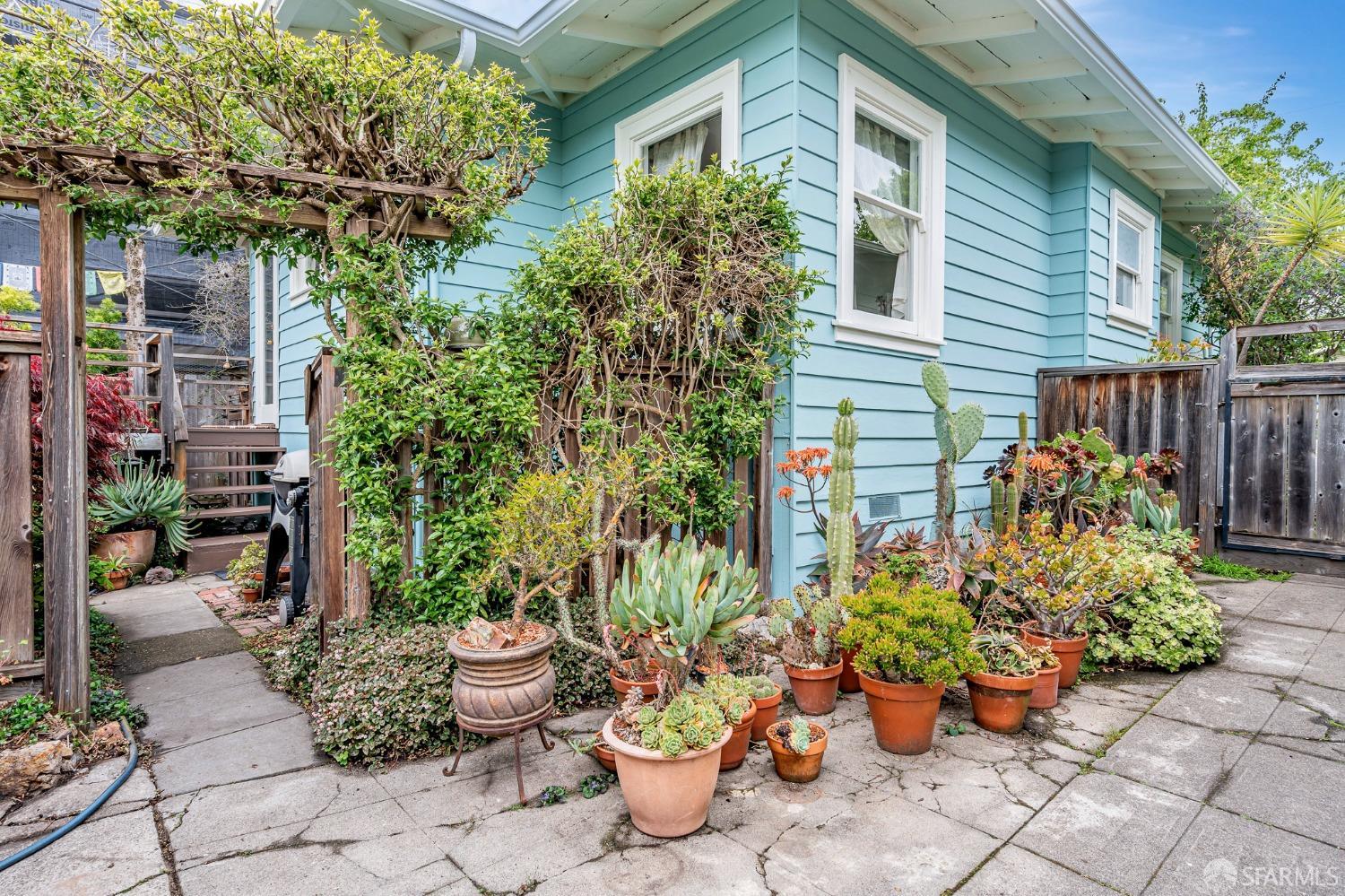 2314 Edwards Street Berkeley, CA 94702 - Photo 37 of 39 a view of a backyard with potted plants