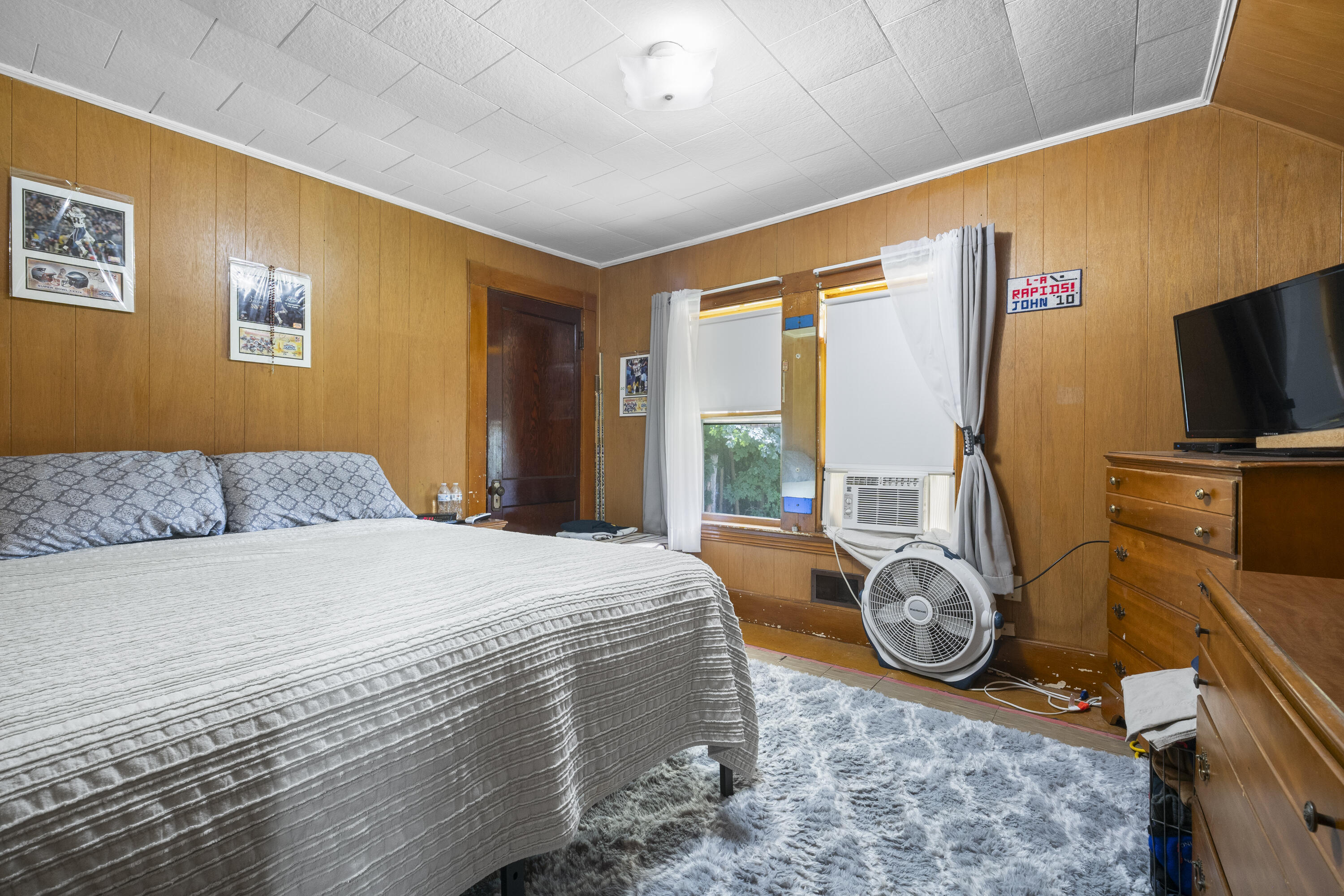 177 Oak Street, Unit R Lewiston, ME 04240 - Photo 27 of 48 Bedroom 2 2nd fl
