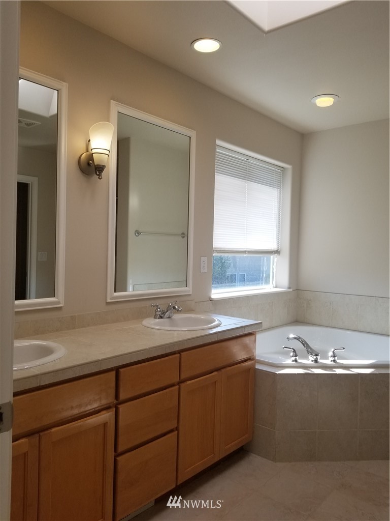 1706 236th Place Southwest Bothell, WA 98021 - Photo 12 of 20