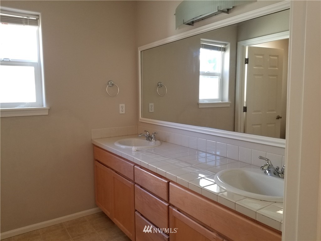 1706 236th Place Southwest Bothell, WA 98021 - Photo 18 of 20