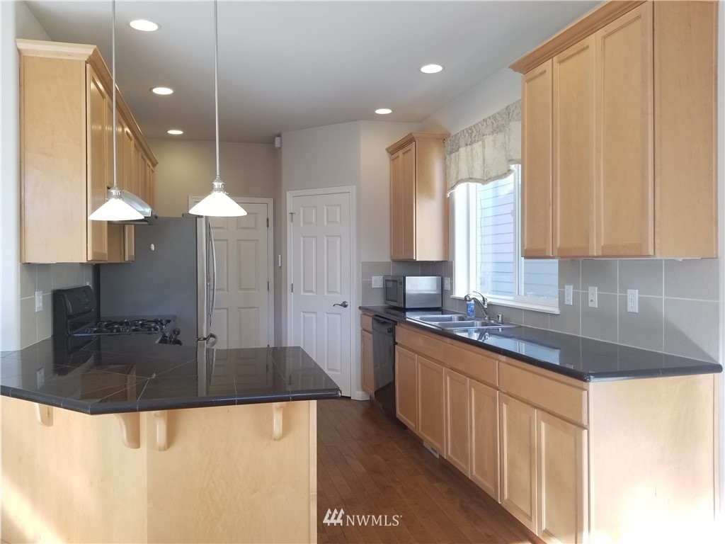 1706 236th Place Southwest Bothell, WA 98021 - Photo 5 of 20