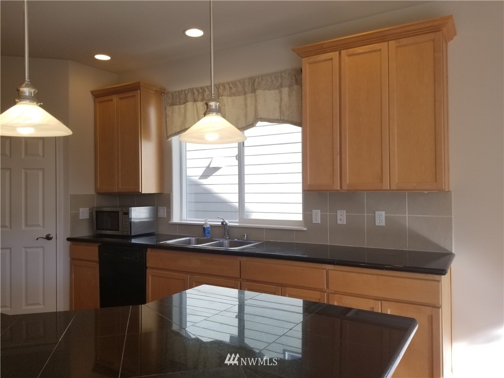 1706 236th Place Southwest Bothell, WA 98021 - Photo 7 of 20