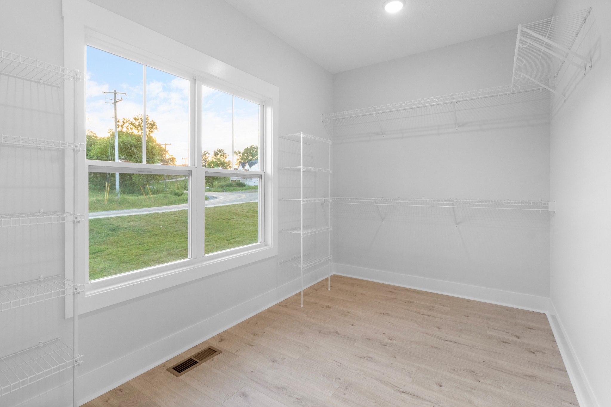 1757 Powell Road Clarksville, TN 37043 - Photo 28 of 49 Gallery Image 28