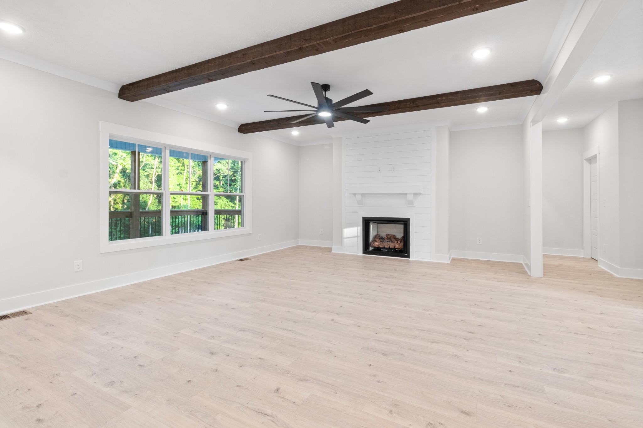 1757 Powell Road Clarksville, TN 37043 - Photo 9 of 49 Gallery Image 9