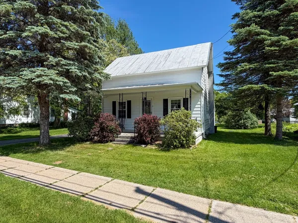 $175,000 | 10 Spruce Street, Champlain, NY 12919