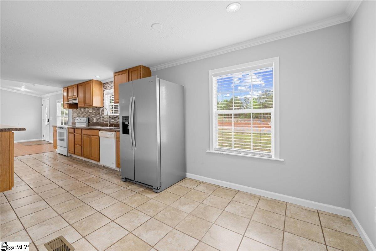103 State Rd S-4-151 Anderson, SC 29625 - Photo 8 of 34 Gallery Image 8