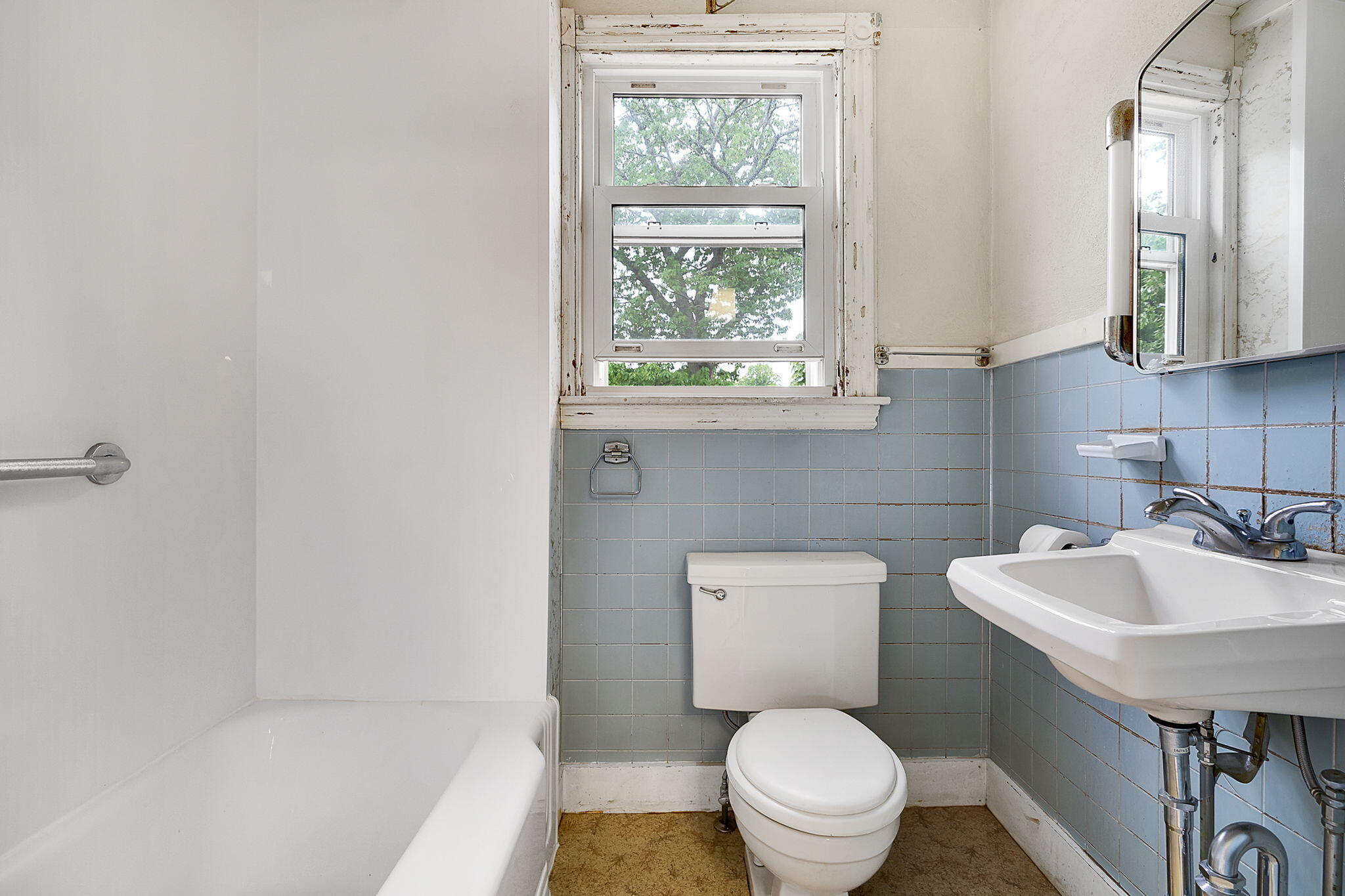 42 Savoy Street Portland, ME 04103 - Photo 12 of 29 42Savoy-6