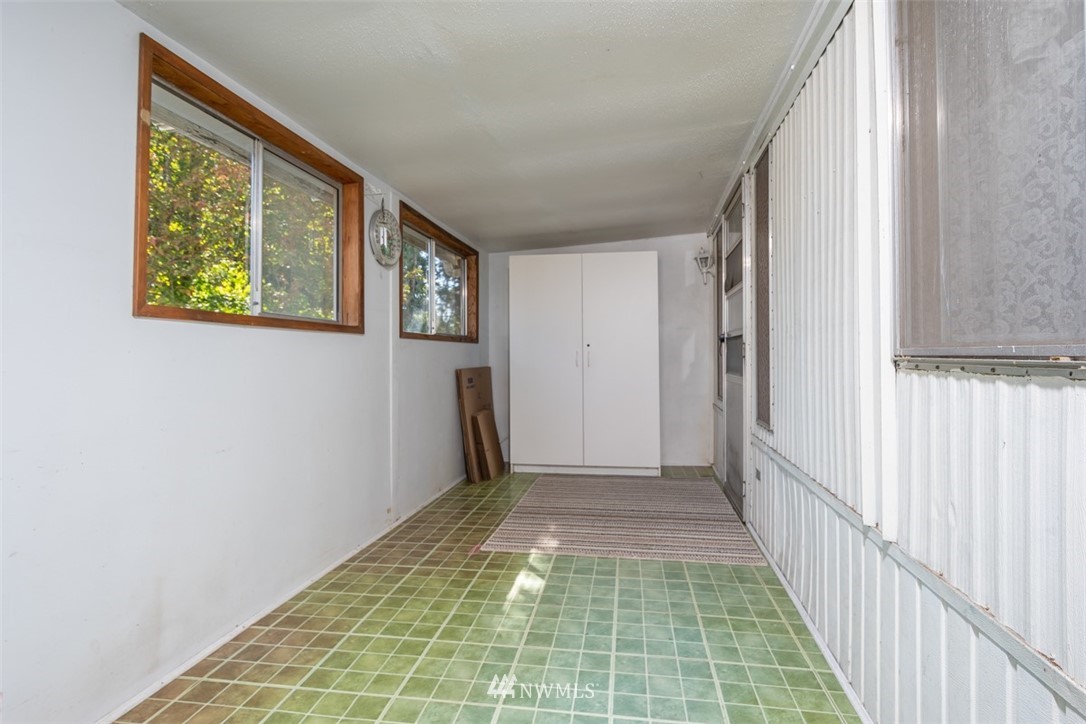 8017 176th Avenue Southwest Rochester, WA 98579 - Photo 11 of 21