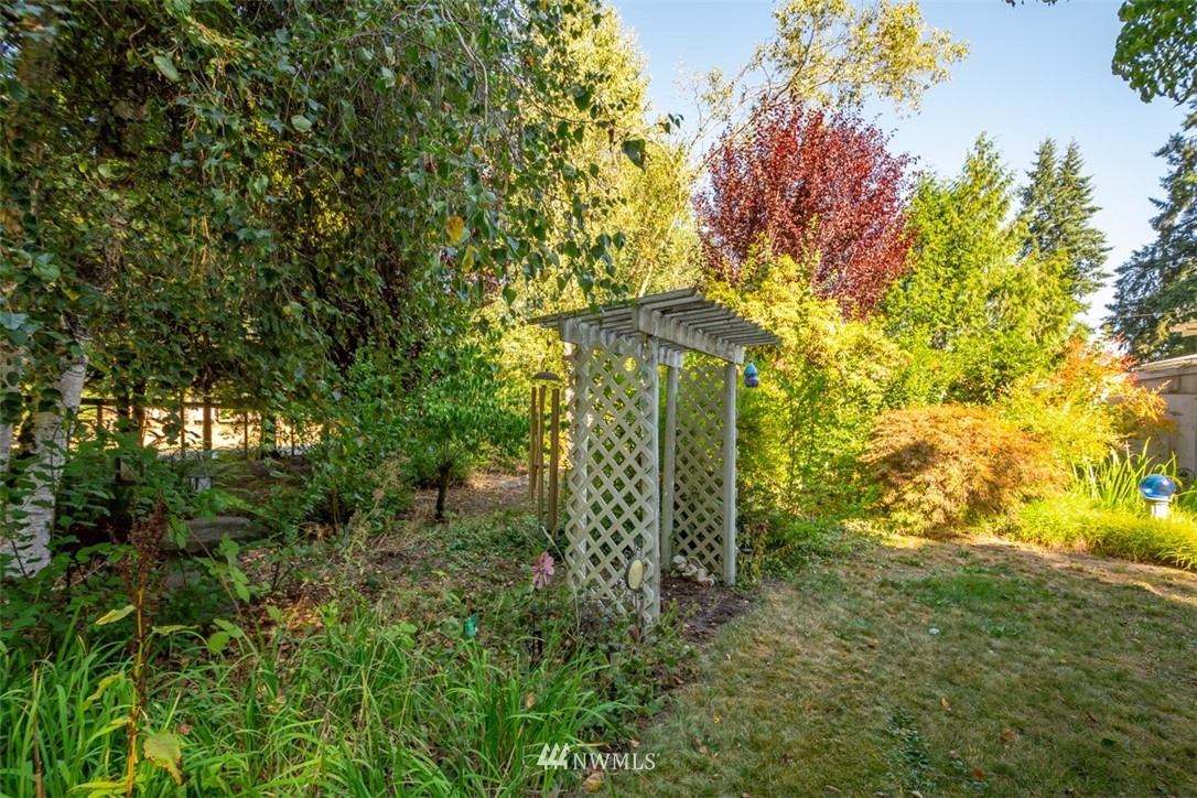 8017 176th Avenue Southwest Rochester, WA 98579 - Photo 13 of 21