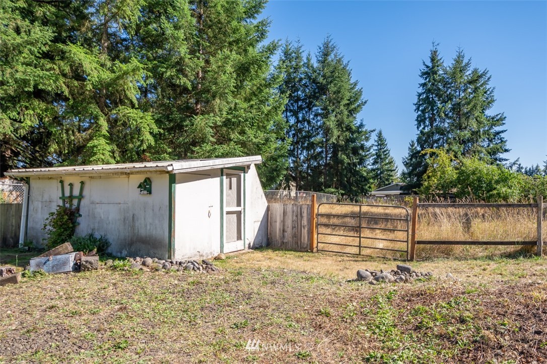 8017 176th Avenue Southwest Rochester, WA 98579 - Photo 19 of 21