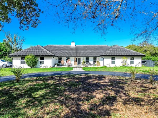 $2,200,000 | 5431 Southwest 109th Avenue, Davie, FL 33328