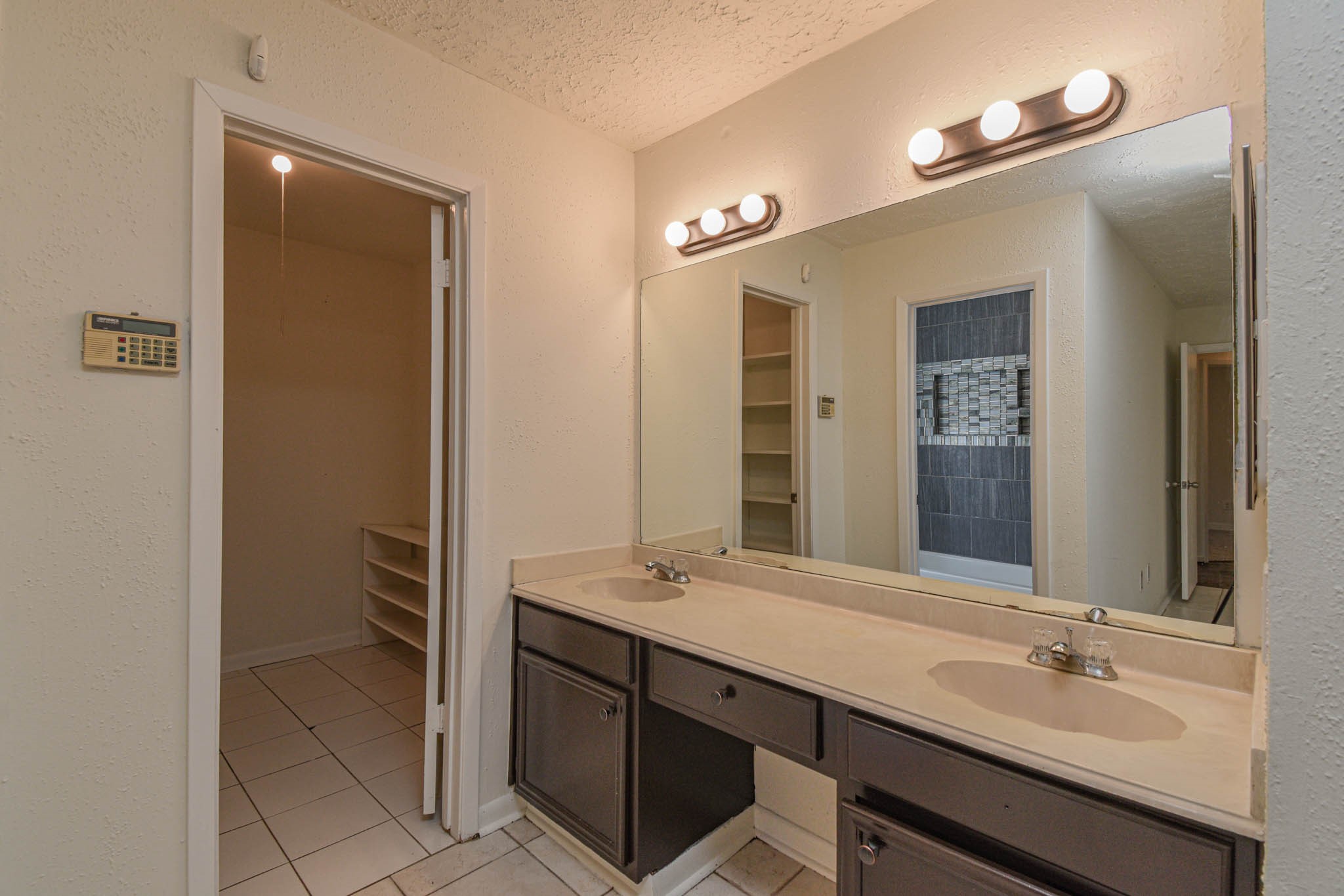 16126 New Field Drive Houston, TX 77082 - Photo 14 of 23