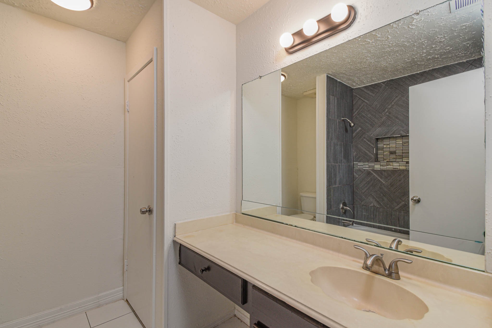 16126 New Field Drive Houston, TX 77082 - Photo 8 of 23