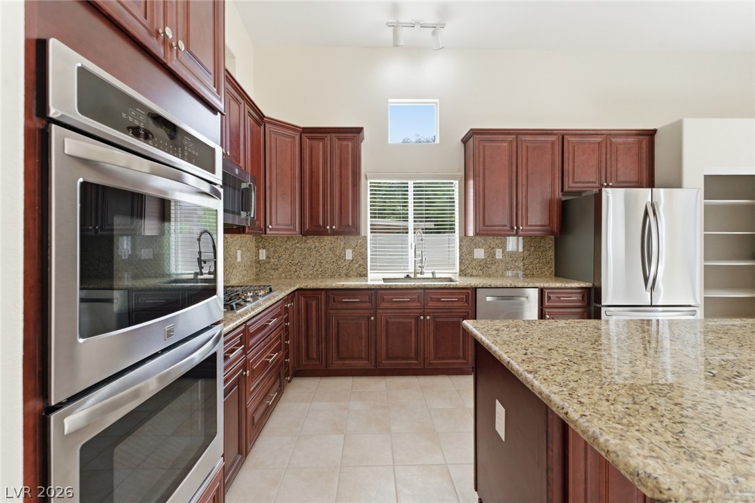20 Staghorn Street Henderson, NV 89012 - Photo 7 of 24